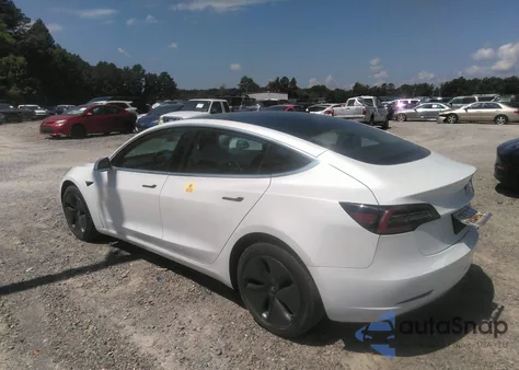 2020 Tesla Model 3 Long Range Dual Motor All-Wheel Drive z USA, uszkodzony, nr VIN 5YJ3E1EB8LF637142